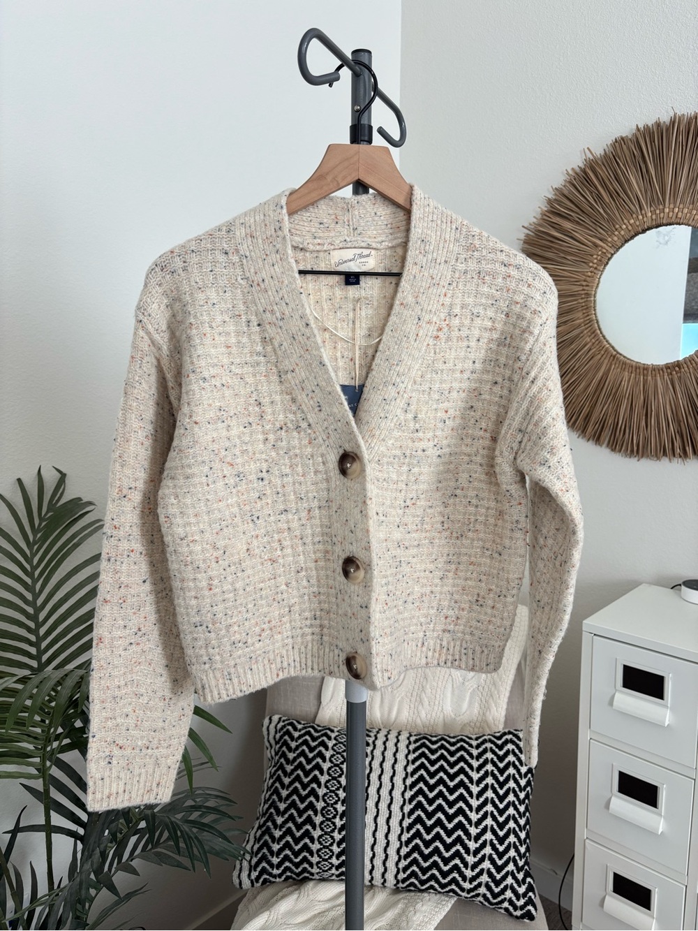 NWT Universal Thread Speckled Cream Waffle Knit Cropped Cardigan Sweater XS